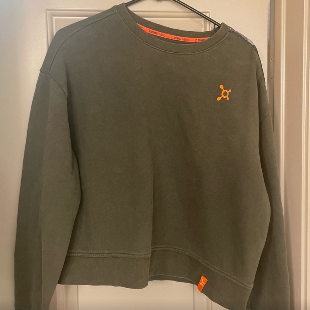 Orangetheory cropped crewneck Sz L
